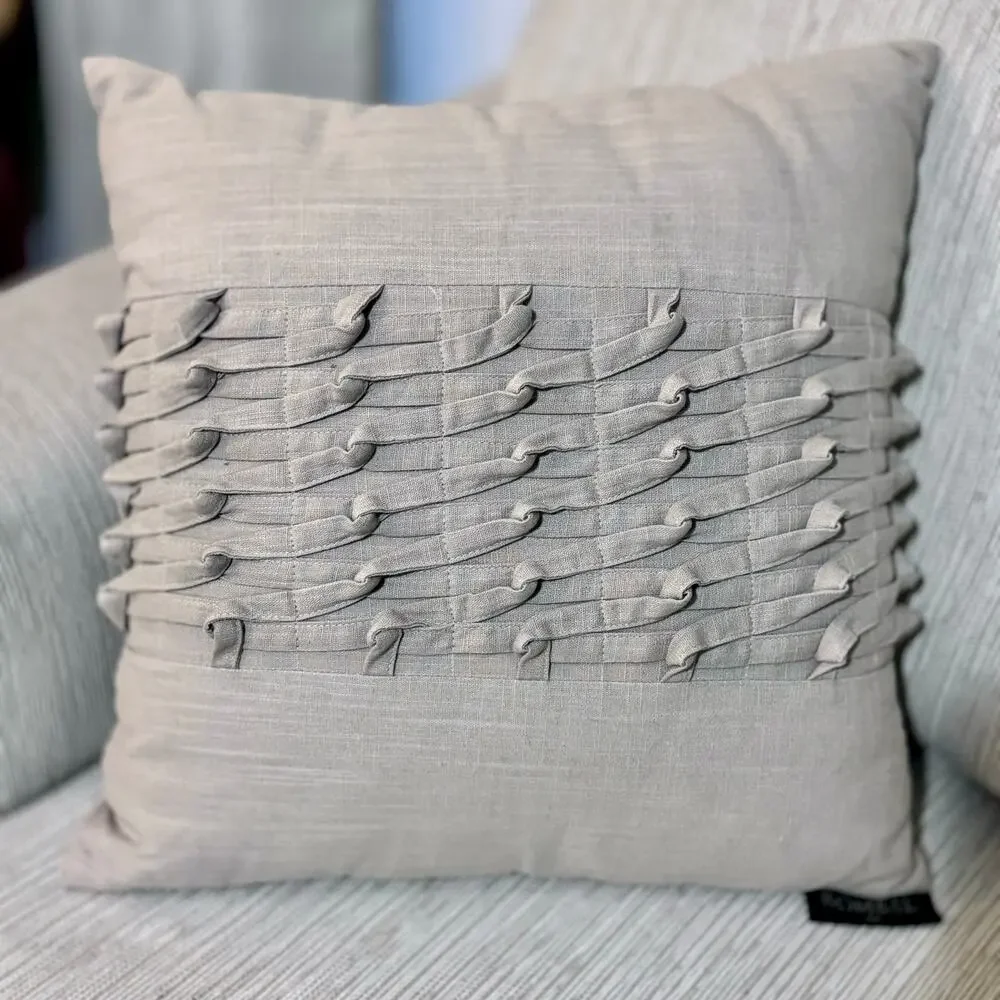 Bombay Company Knotted Detail Throw‎ Pillow Beige 16